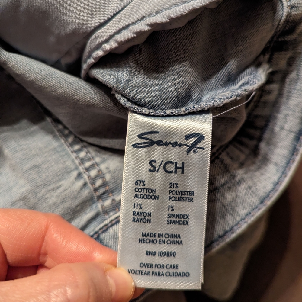 Seven7 Denim Jacket in Blue, Size Small - Picture 9 of 10